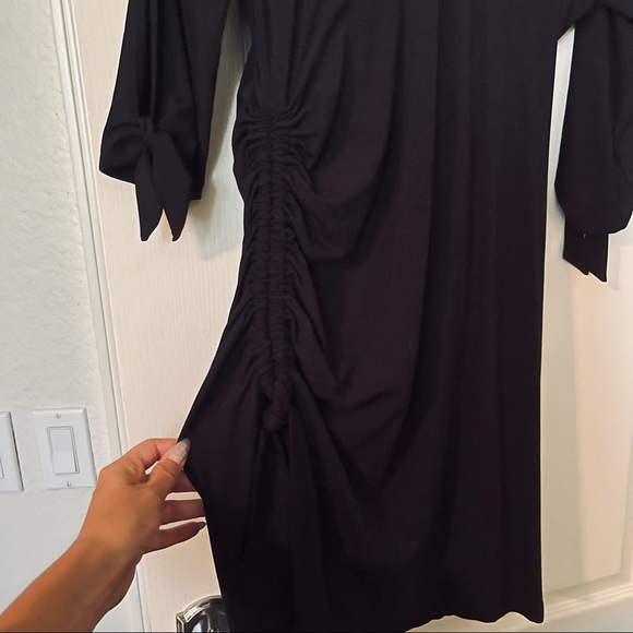NWT CACHÉ Black Crewneck Dress with Ruche Side. Open 3/4 Sleeve, Size L - Picture 6 of 8